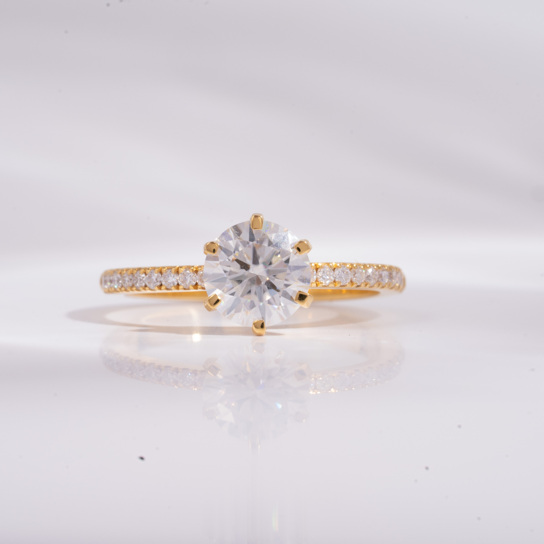 The Smart Buyer's Guide to Diamonds: Why Lab-Grown Wins