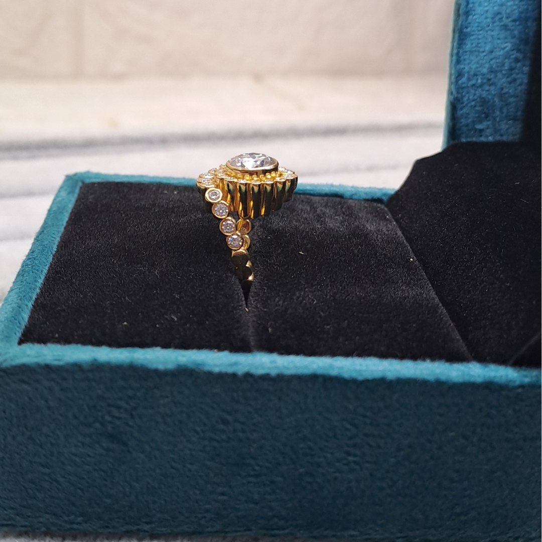 Sea shell Ring (1.5 CT)