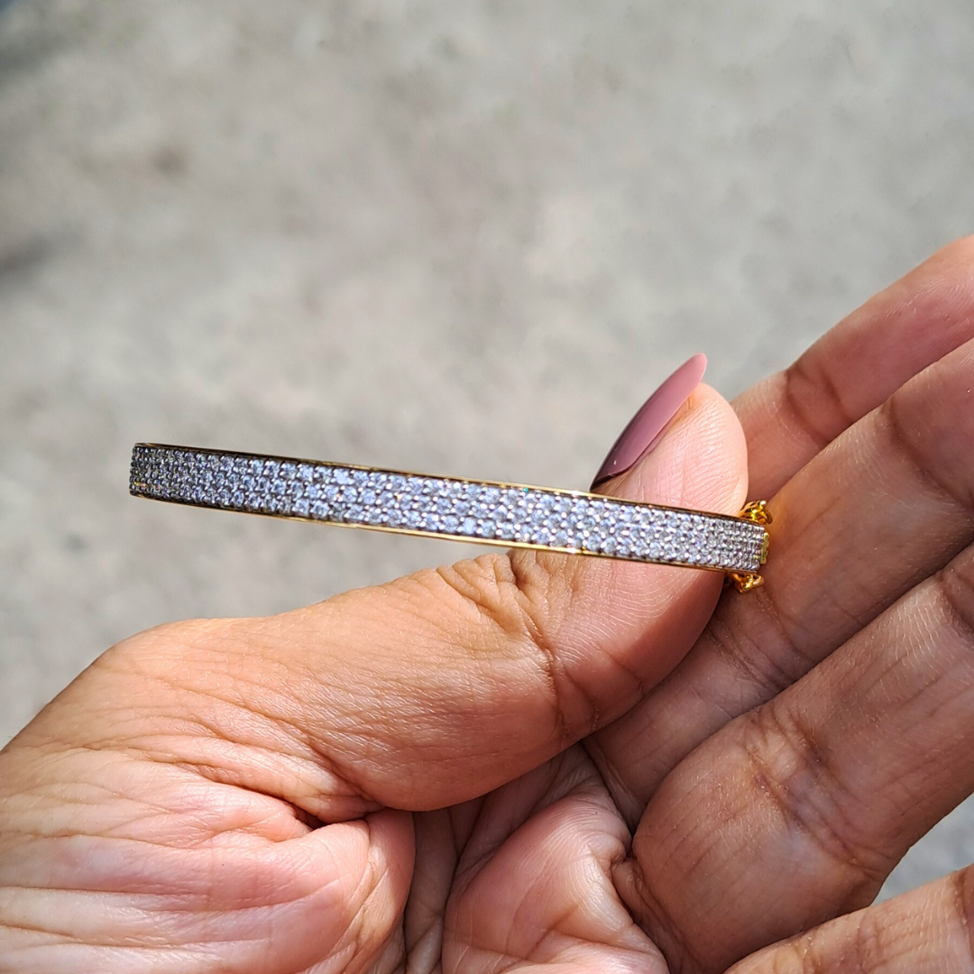 Pave' Bangle (1.85 CT)