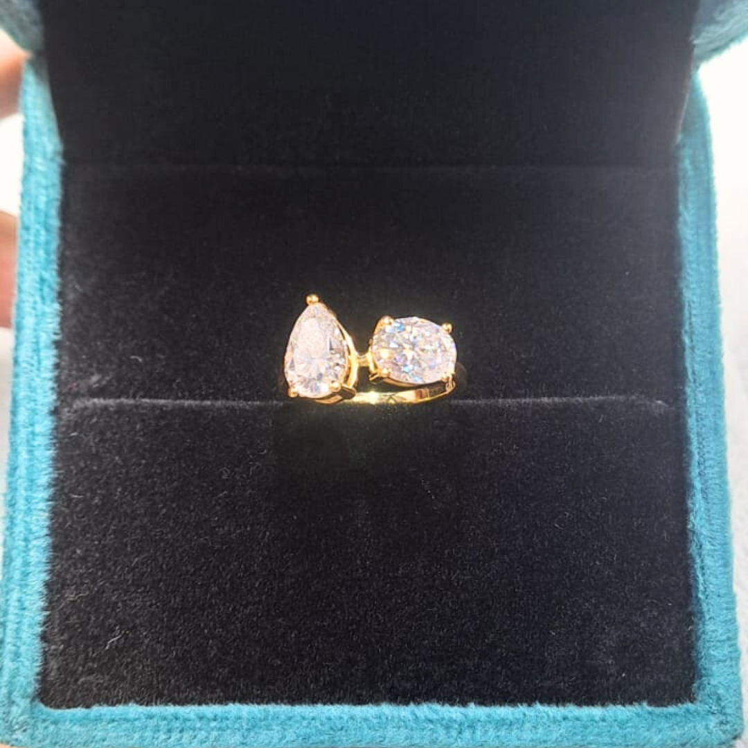 Elowen Toi Et Moi by Vai Ra in Moissanite and Lab diamond