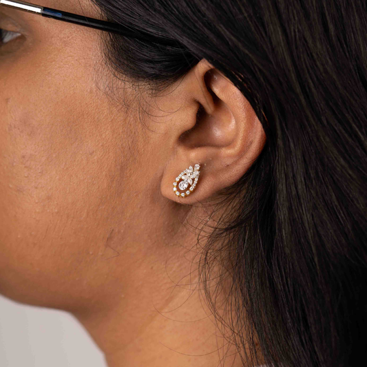 Aikya Pendant/ Maangtika and Earring Set