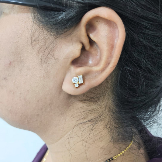 Harshi Earring (1.83 CT)