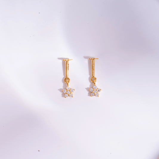 Flower Bugadi - in Diamond and Moissanite by Vai Ra