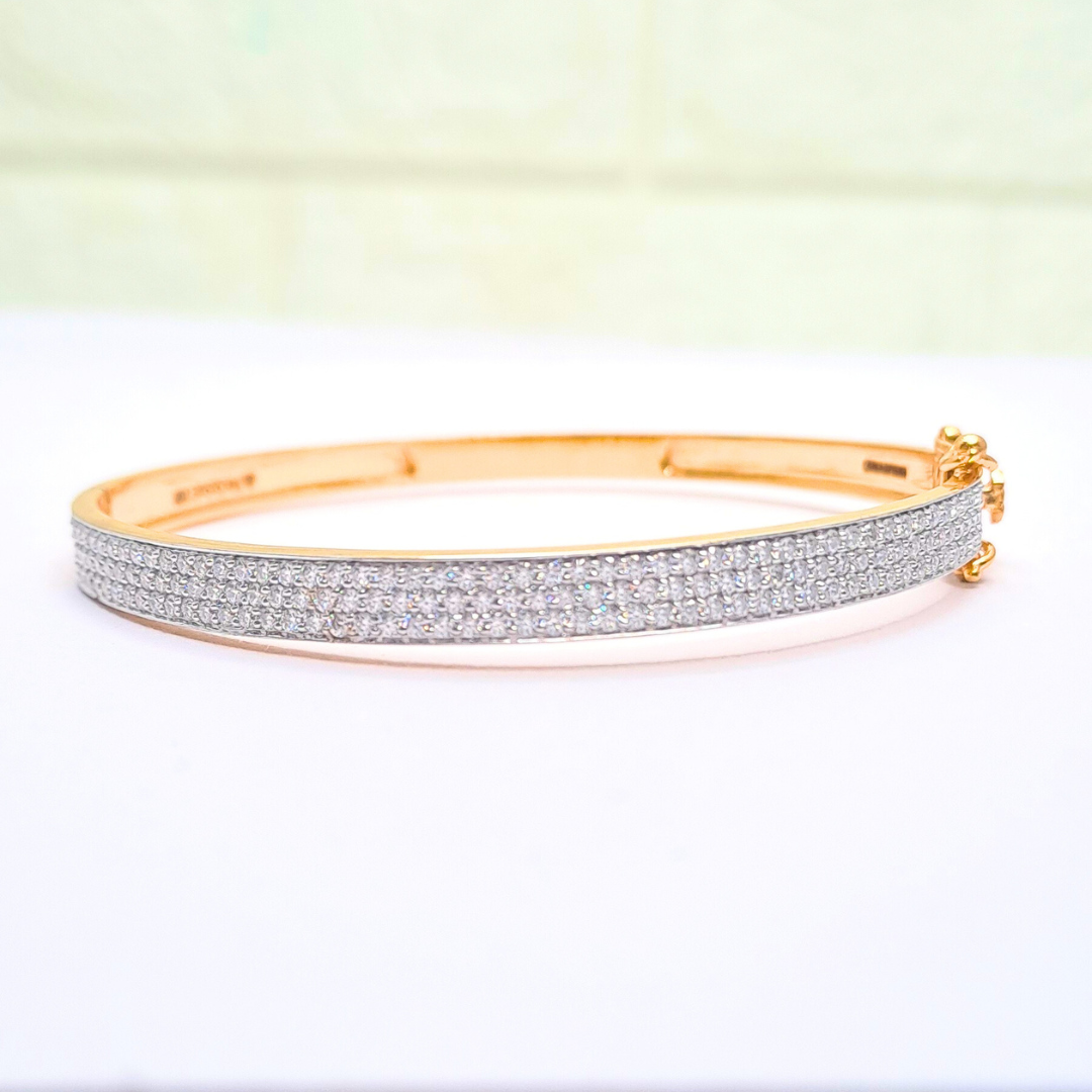 Pave' Bangle (1.85 CT)