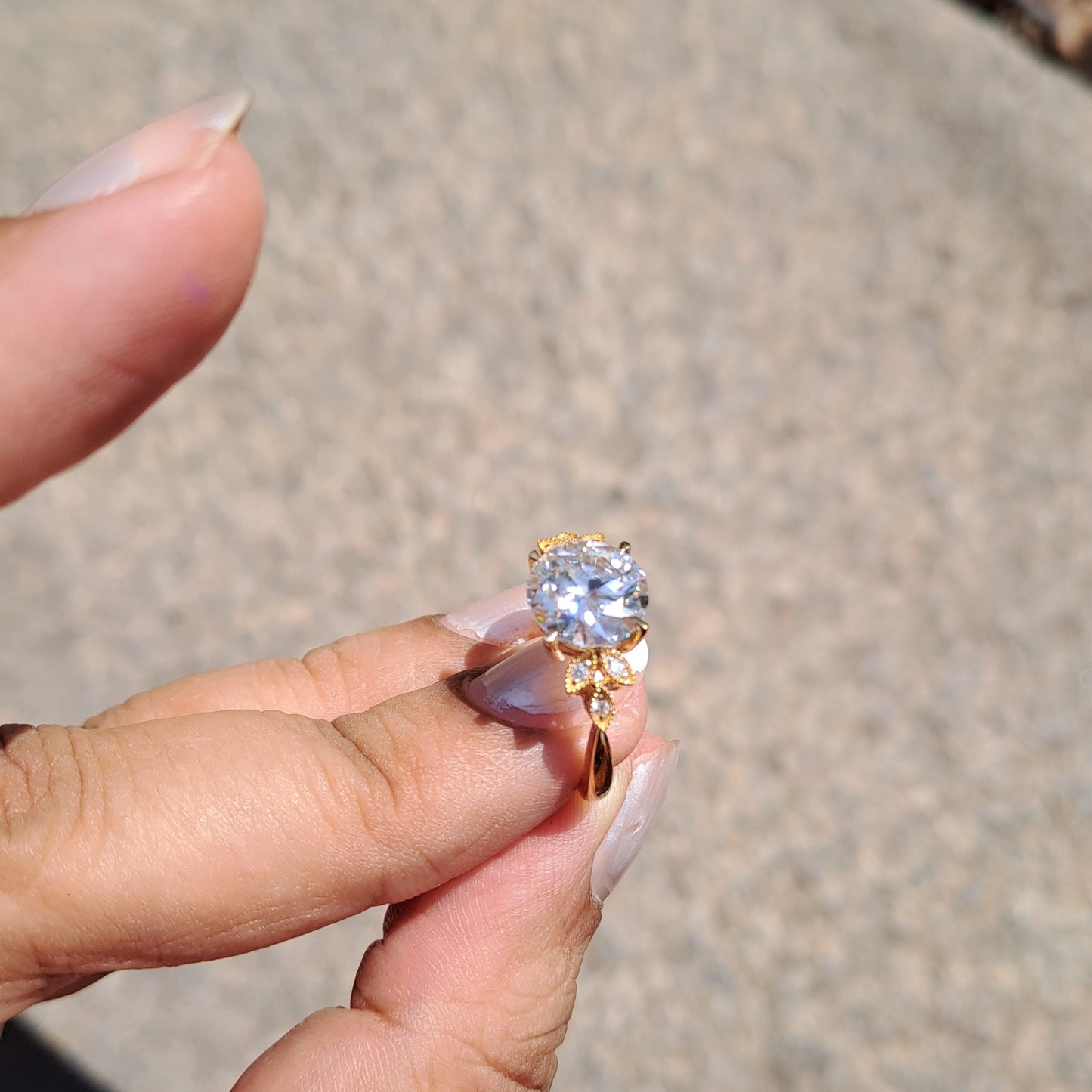Vintage Bouquet (2.5 CT)