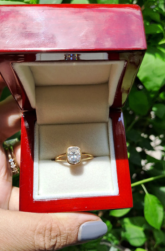 Amiya Solitaire Ring