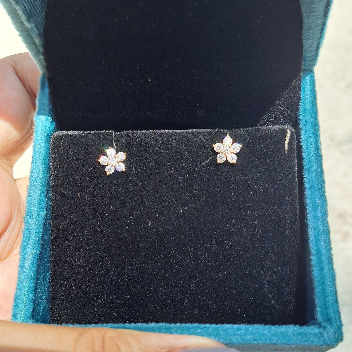 Moissanite Diamond Earring