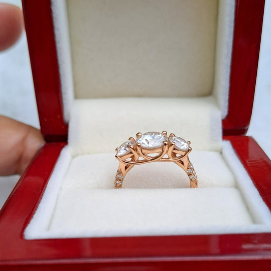 Gita Trio Starlight (2.25 CT on 14kt Gold)