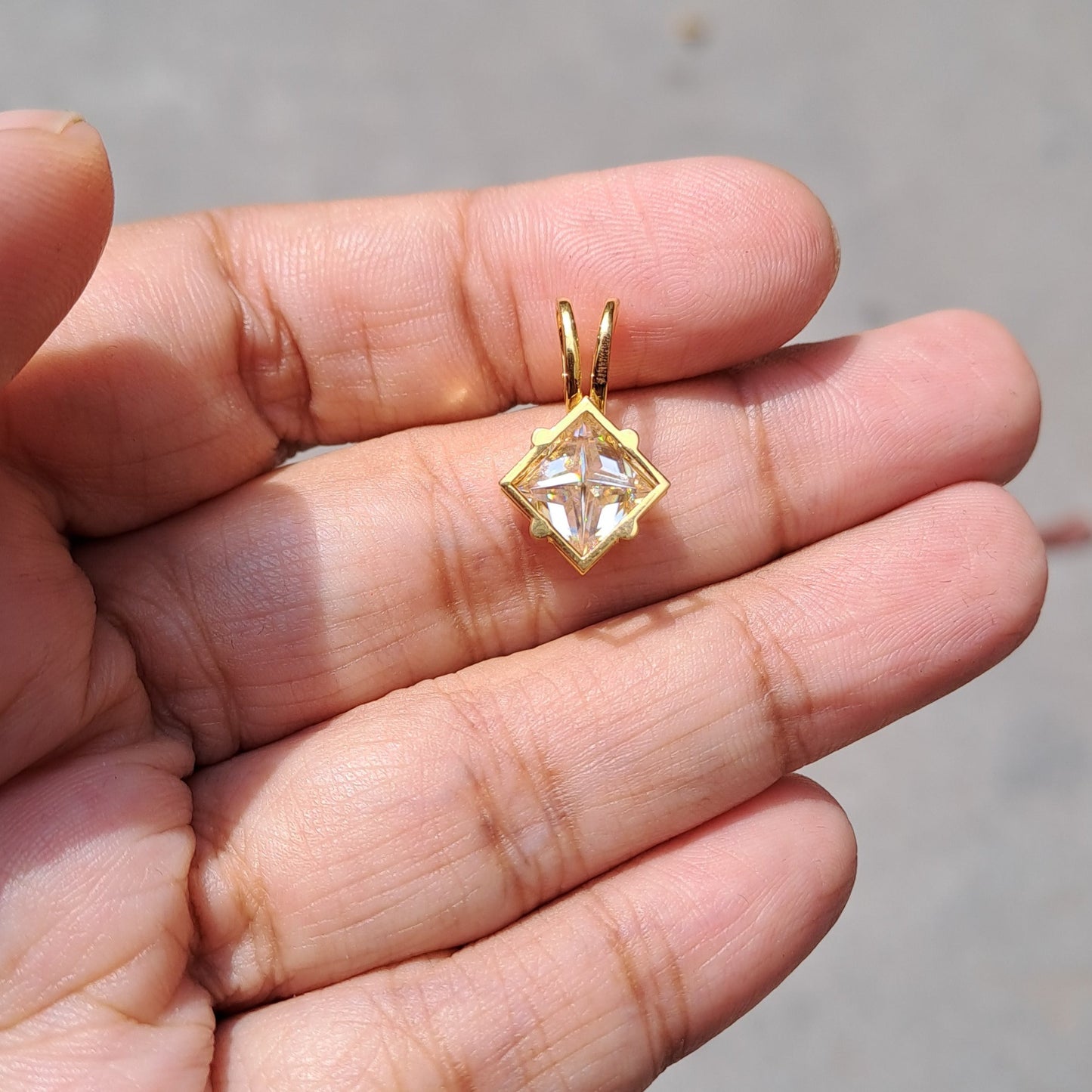Regina Princess Pendant (0.5 CT to 5 CT)