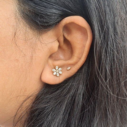 Aadhya Ear Ring Moissanite and Lab Diamond by Vai Ra