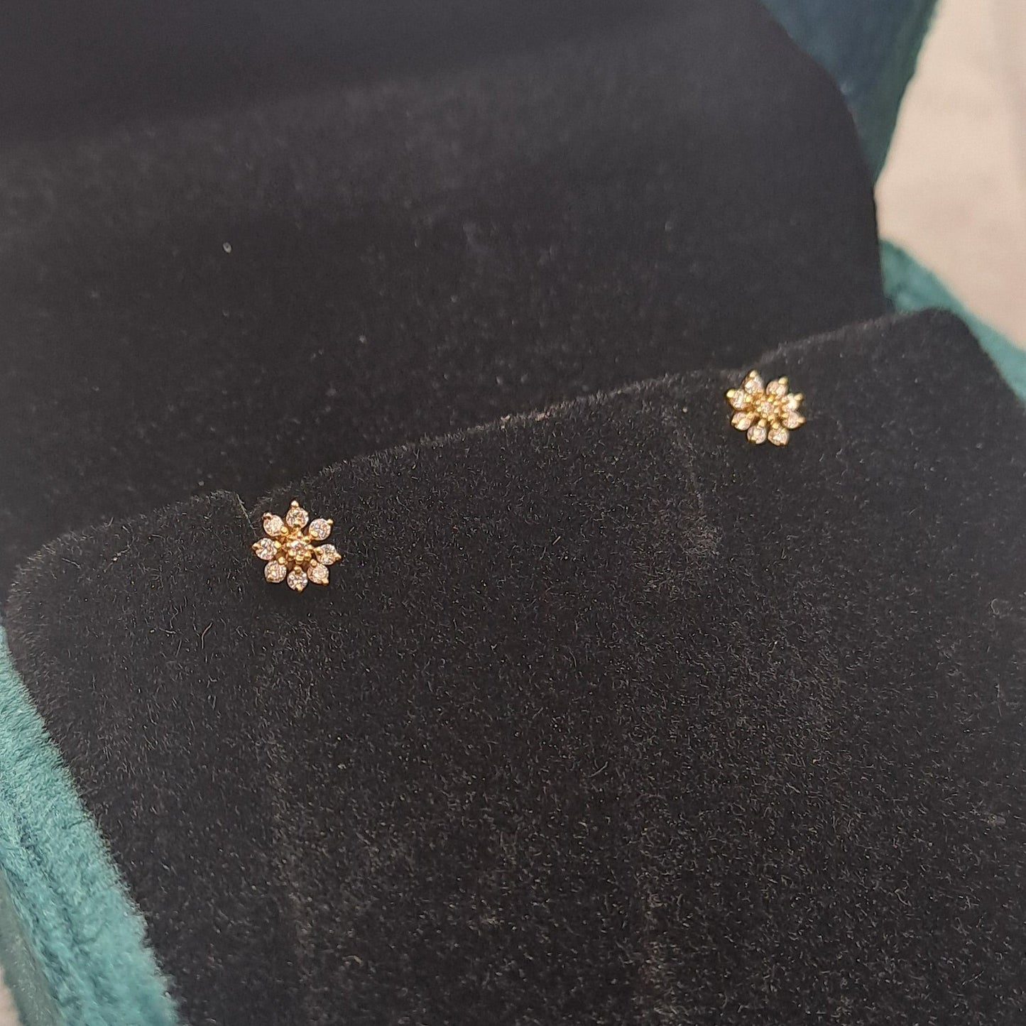 Dandelion Piercing Earrings and nosepin
