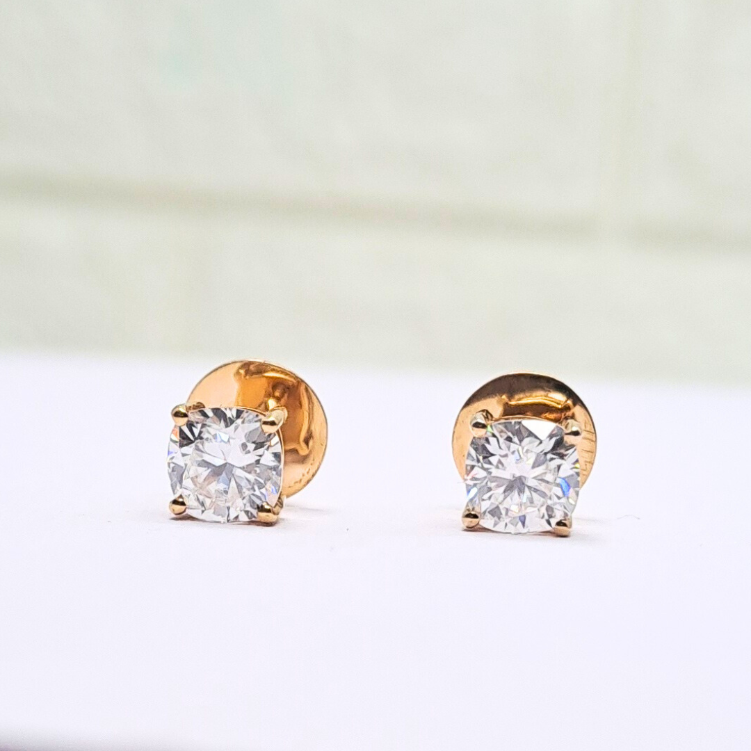 Cushion Solitaire Basket Setting
