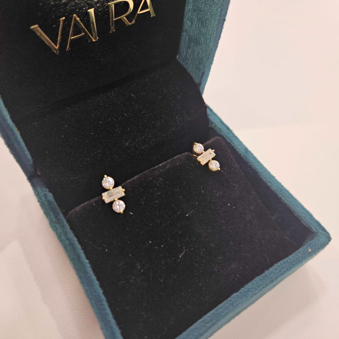 Jaisvi Moissanite and Lab diamond Ear Rings by Vai Ra