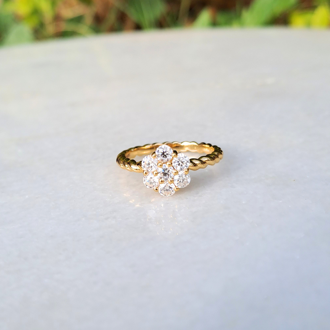 Prisha Ring (0.7 CT)