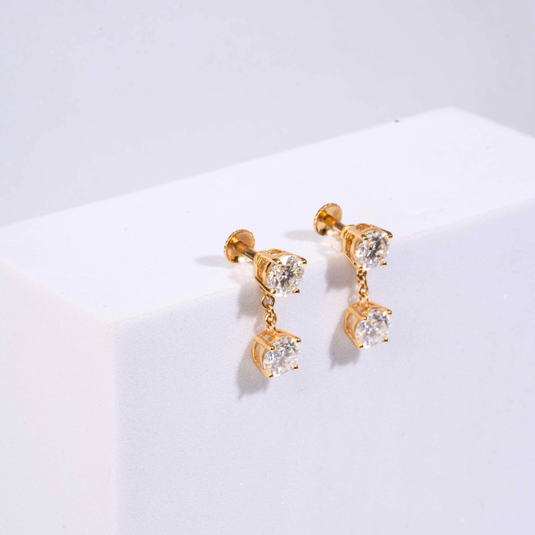 Solitaire with detachable drop
