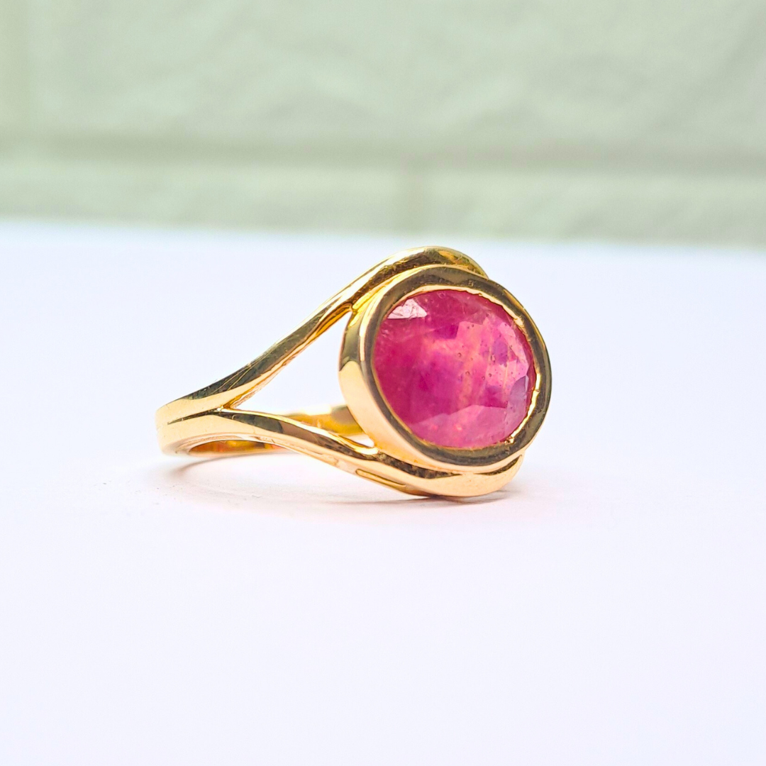 Amara Ring - Ruby