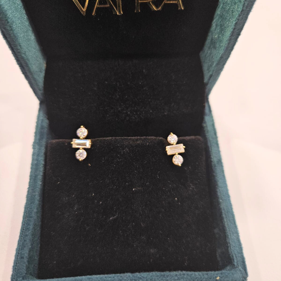 Jaisvi Moissanite and Lab diamond Ear Rings by Vai Ra