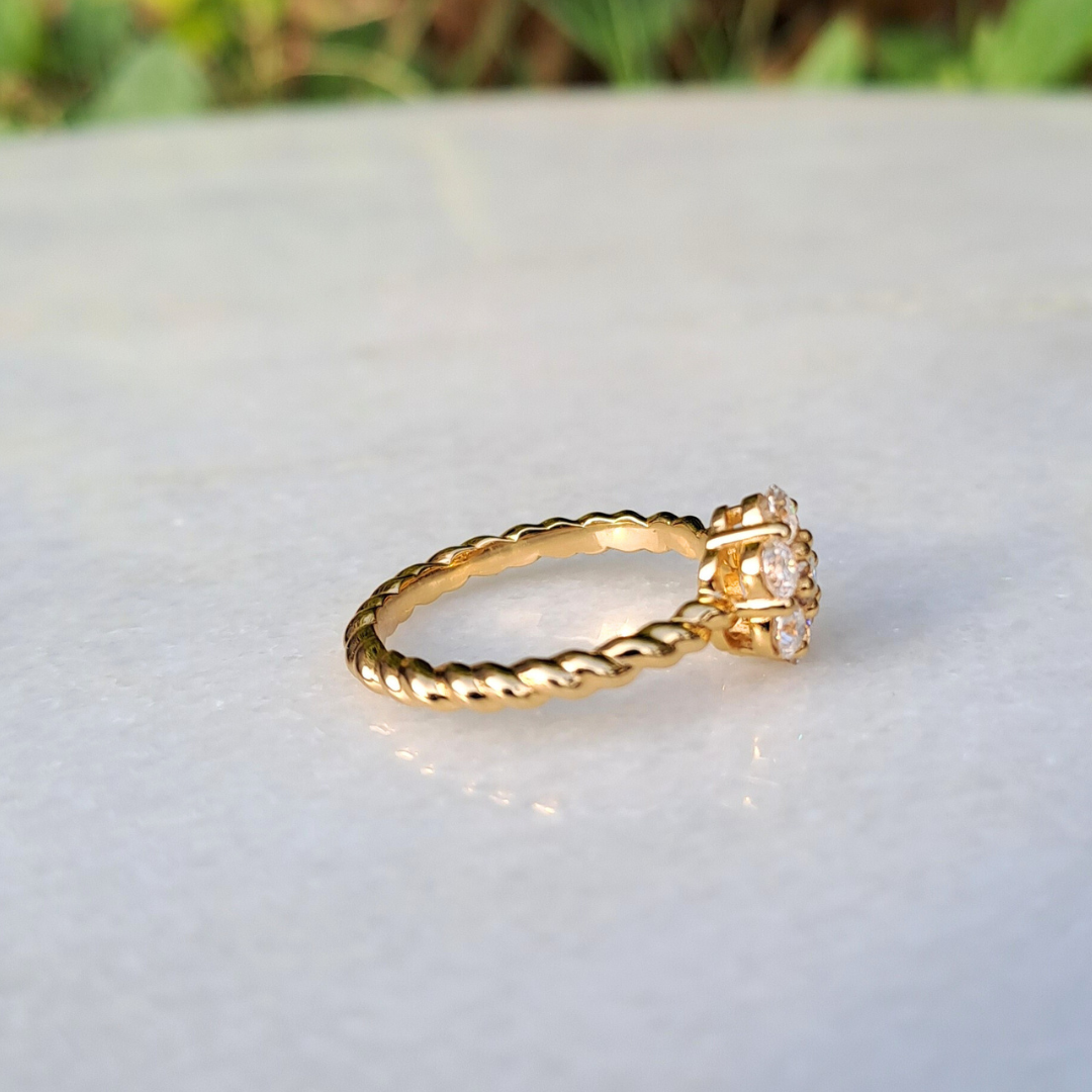 Prisha Ring (0.7 CT)