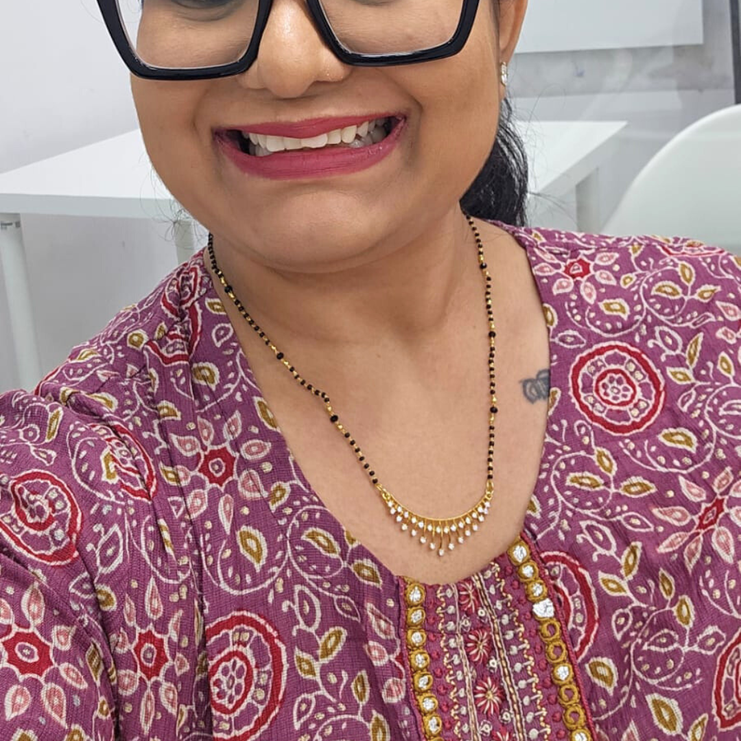 Parna Mangalustra in Moissanite and Diamond by Vai Ra