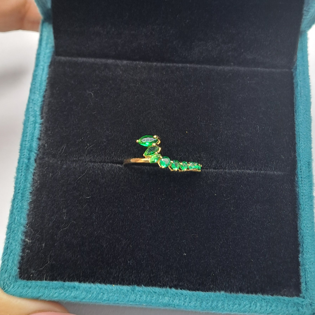 Green Promise Ring - 0.36 CT