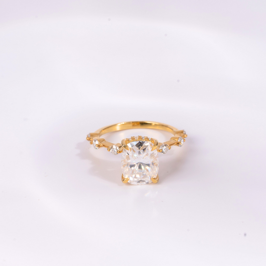 The Aahna Ring - Elongated Cushion