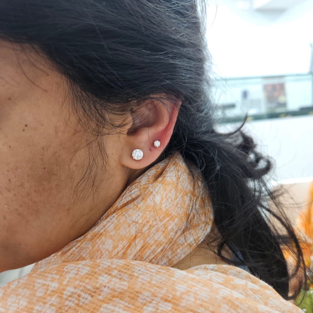 Round Piercing 0.10 CT