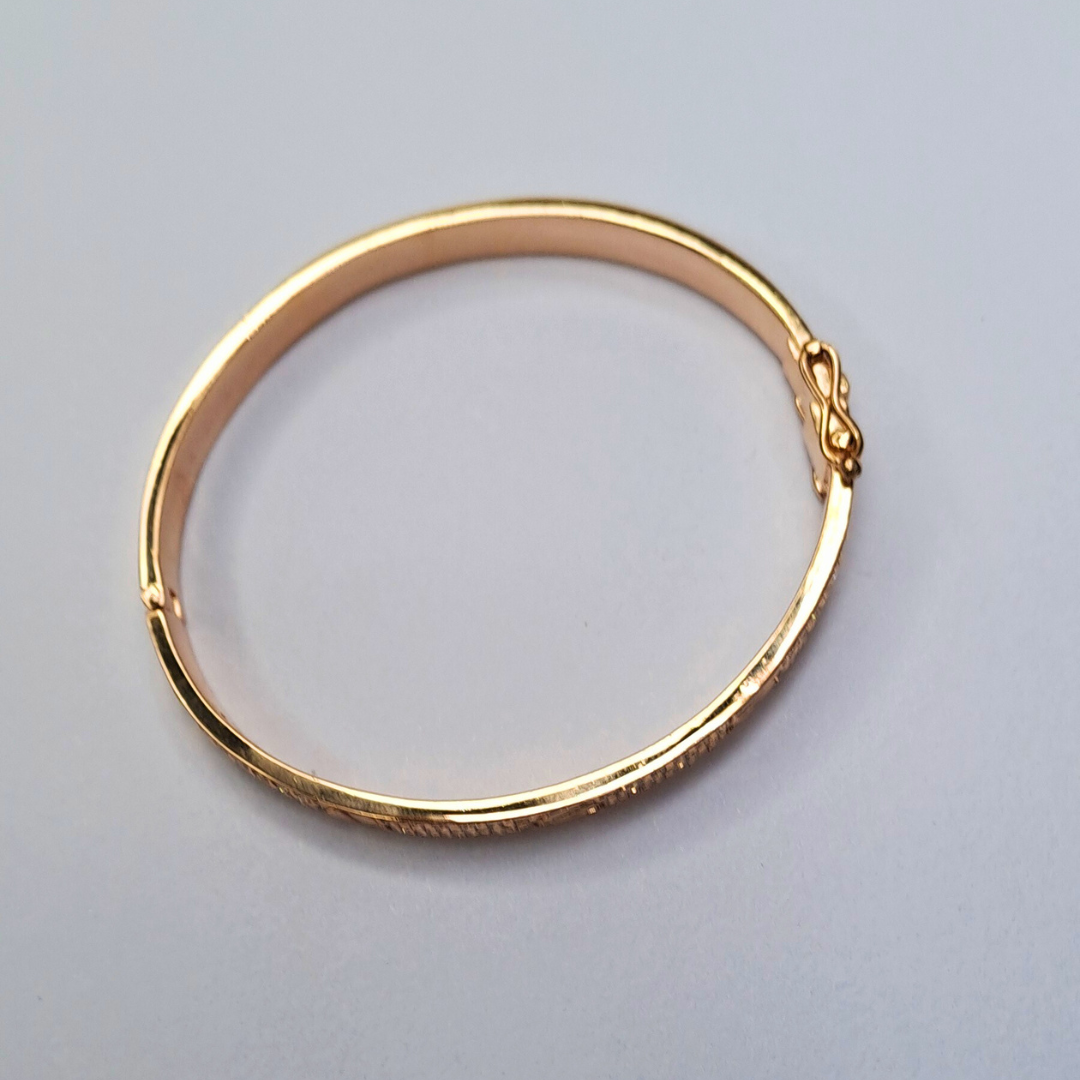 Pave' Bangle (1.85 CT)