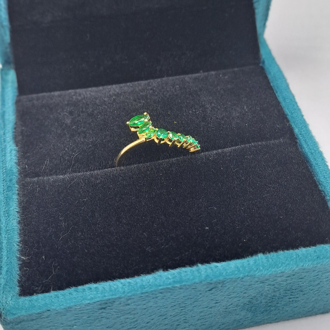 Green Promise Ring - 0.36 CT