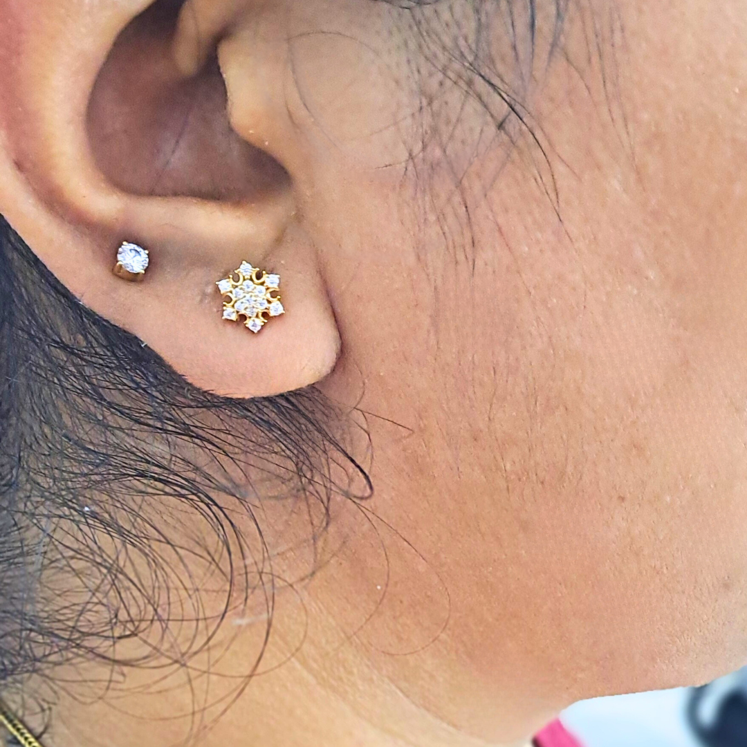 Nainika Diamond Earrings (0.23CT)