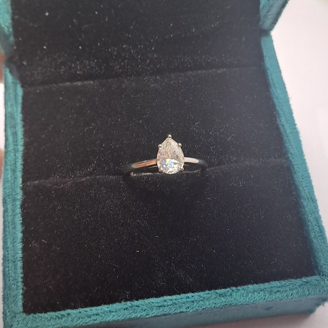 Pear Cathedral Ring (1 CT-2CT)
