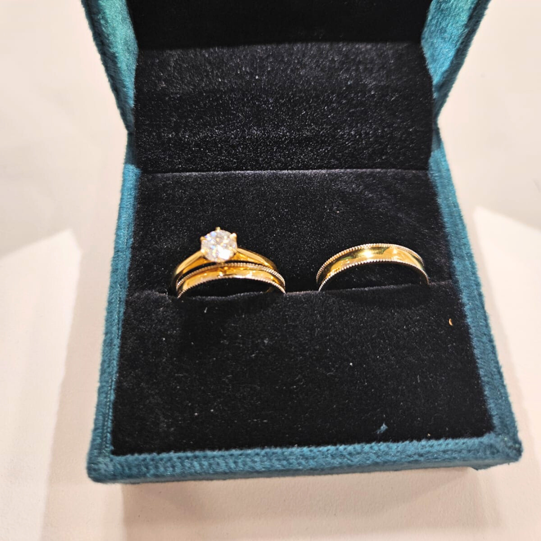 Eterno Duo Couple Ring Set in Moissanite and Lab Diamond by Vai Ra