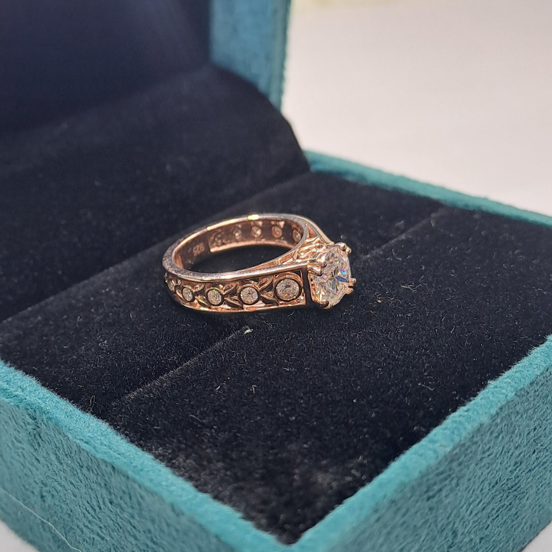 Charuta Ring