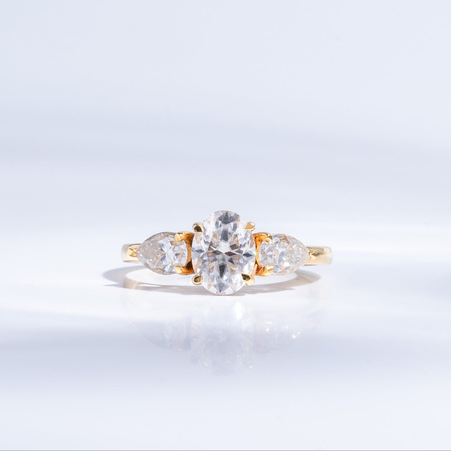 Yashasvi Ring in Moissanite and Lab Diamond by Vai Ra
