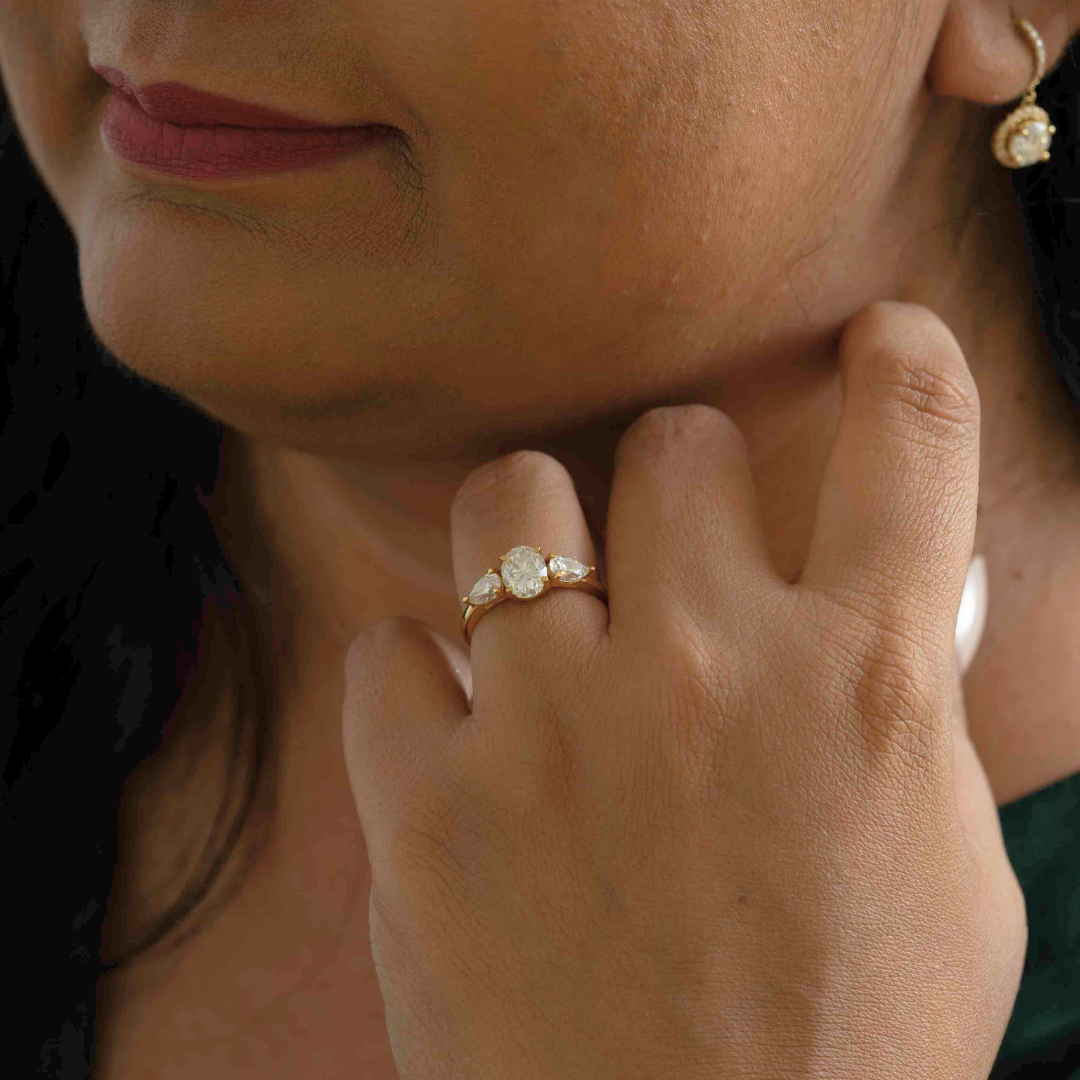 Yashasvi Ring in Moissanite and Lab Diamond by Vai Ra