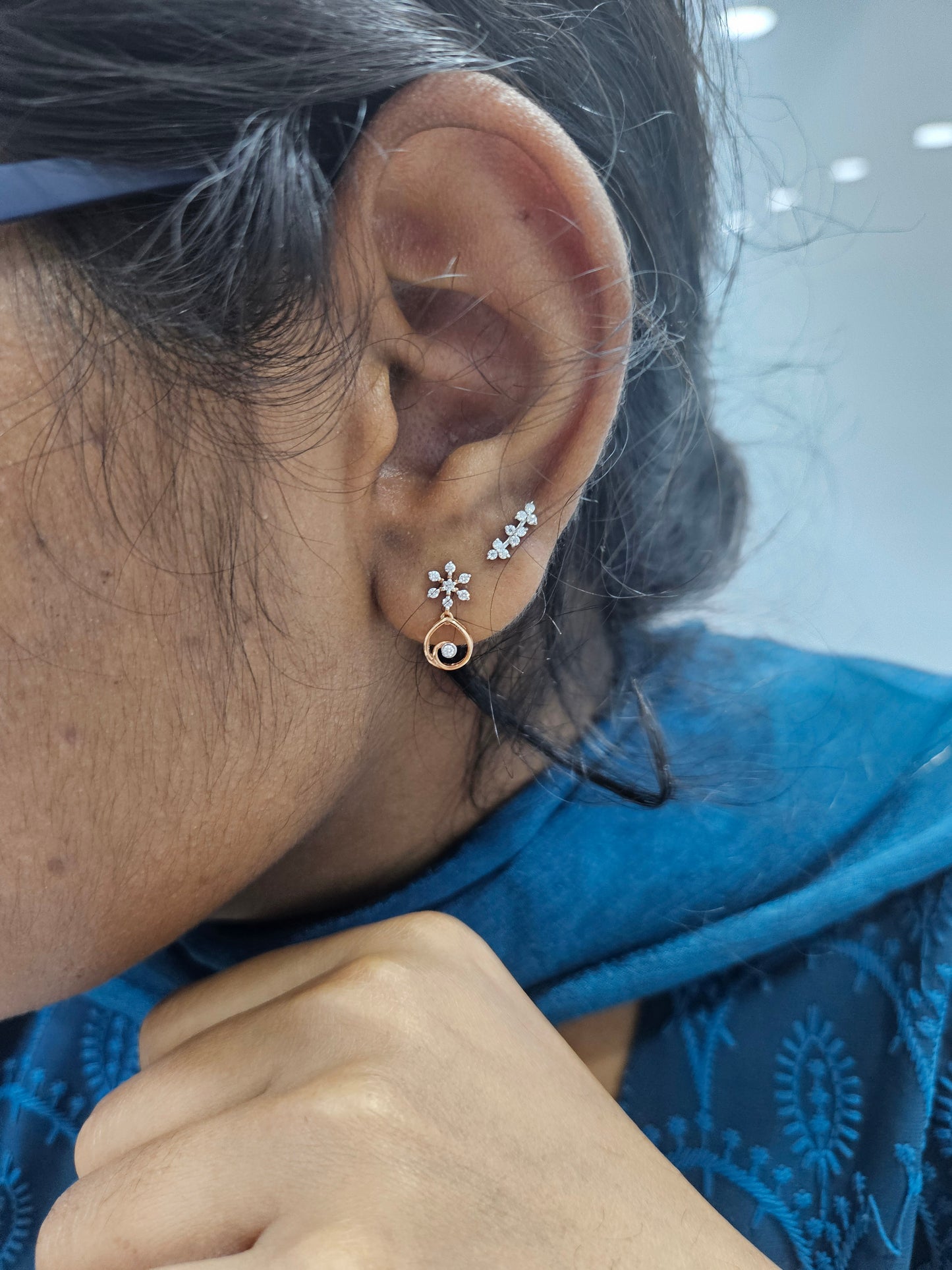 Three Flower Branch Diamond Piercing Earrings