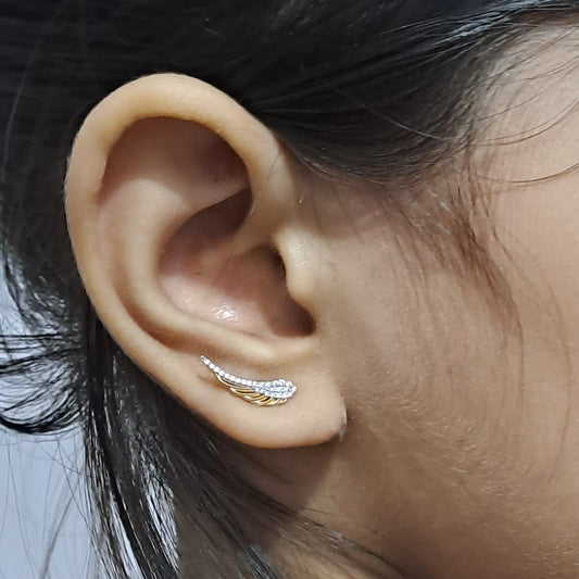 Pari Earrings (0.6 CT)