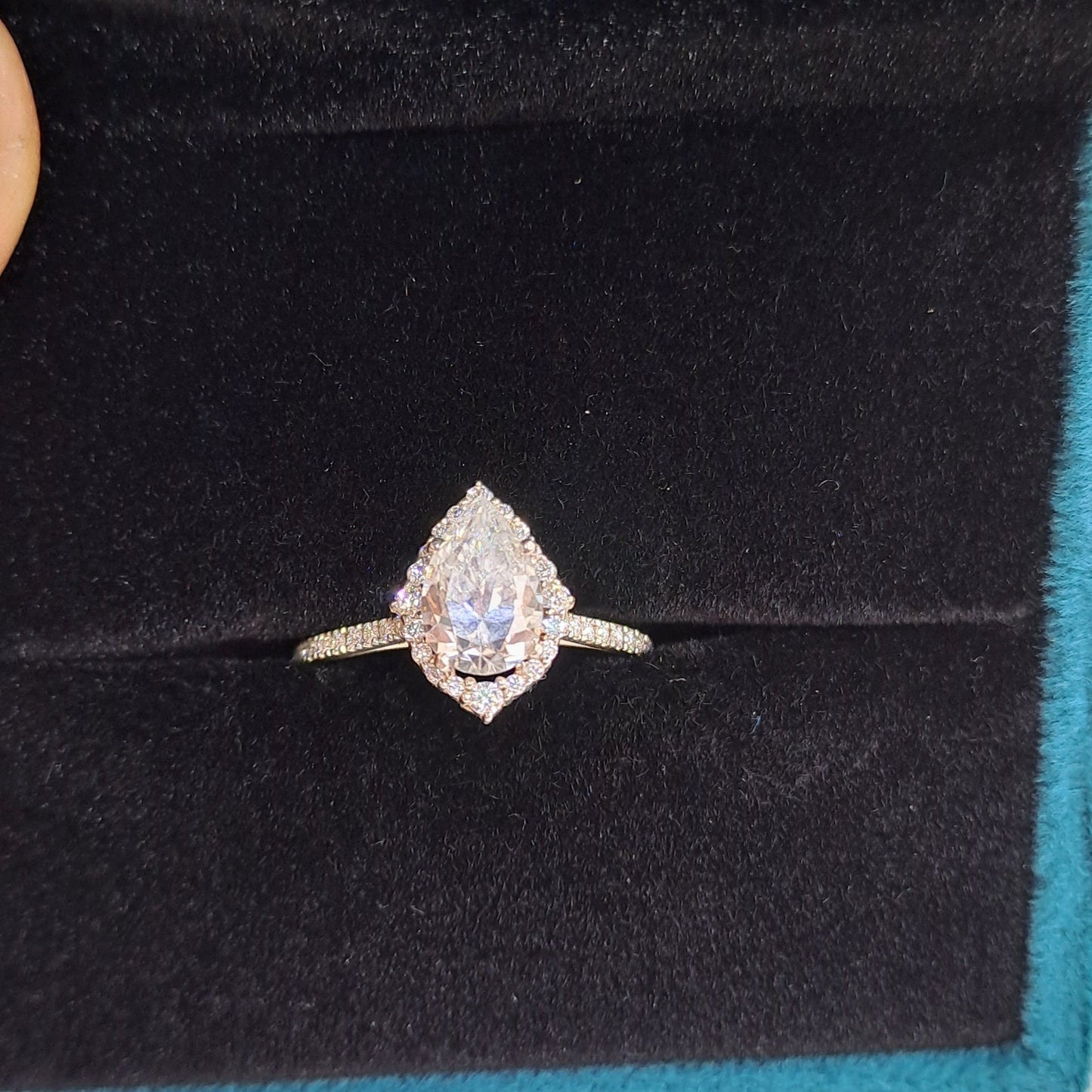 Moissanite Diamond Ring