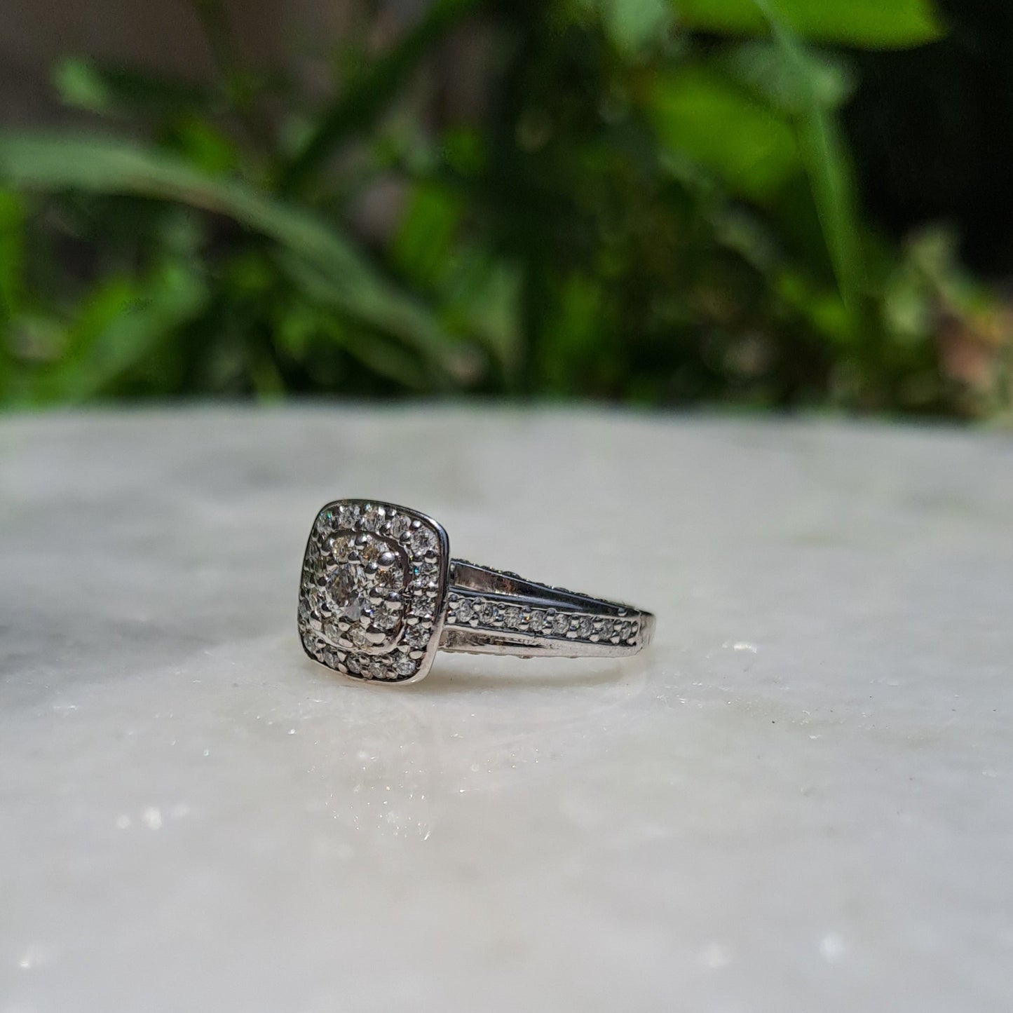 EVA Moissanite diamond Cluster Ring - 0.68 Ct - DOC001