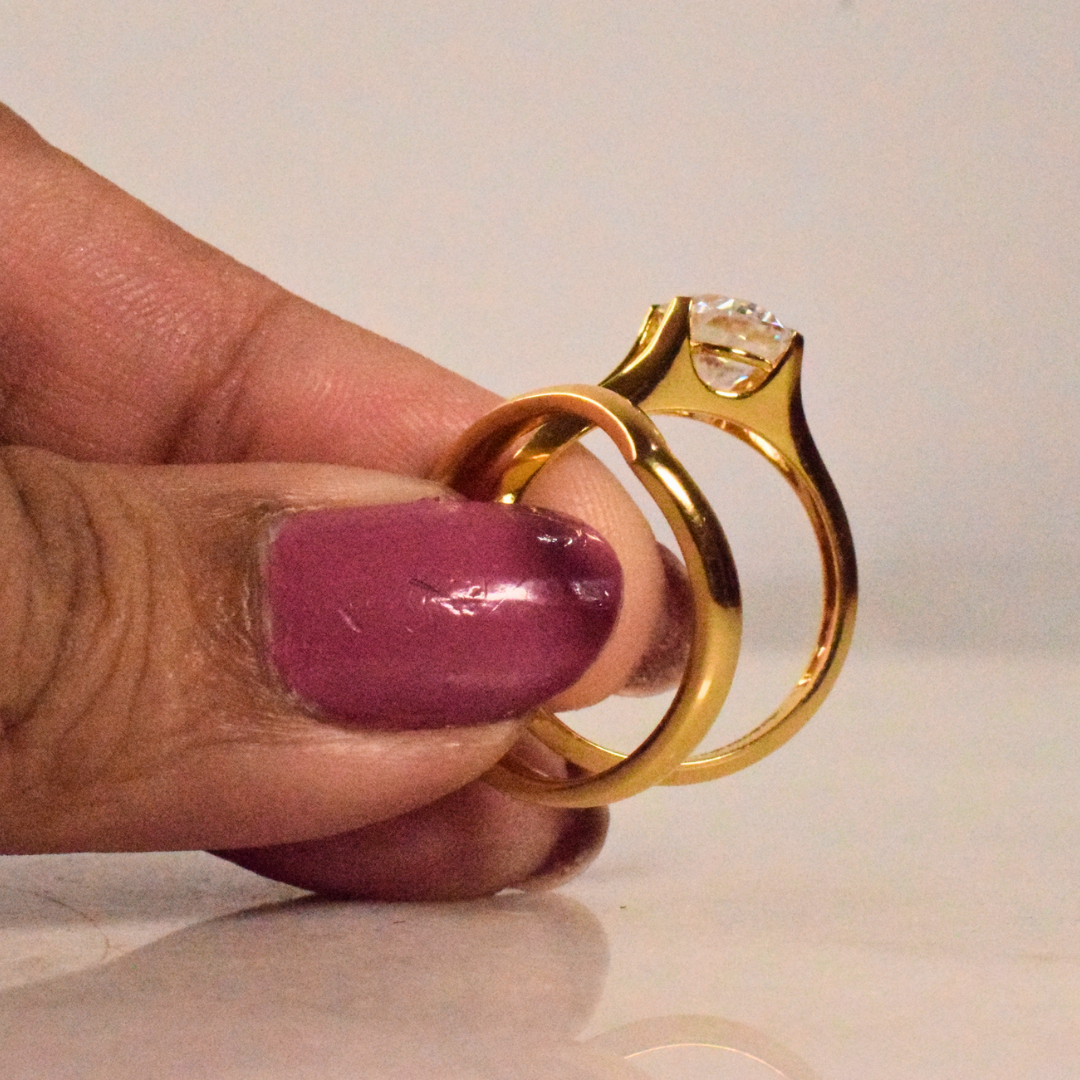 The Desire Oval Ring