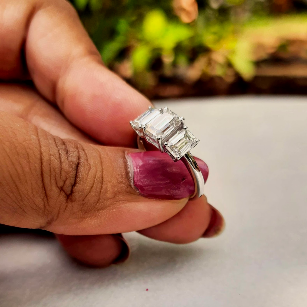 The Vaishali Threestone Ring- Vaira