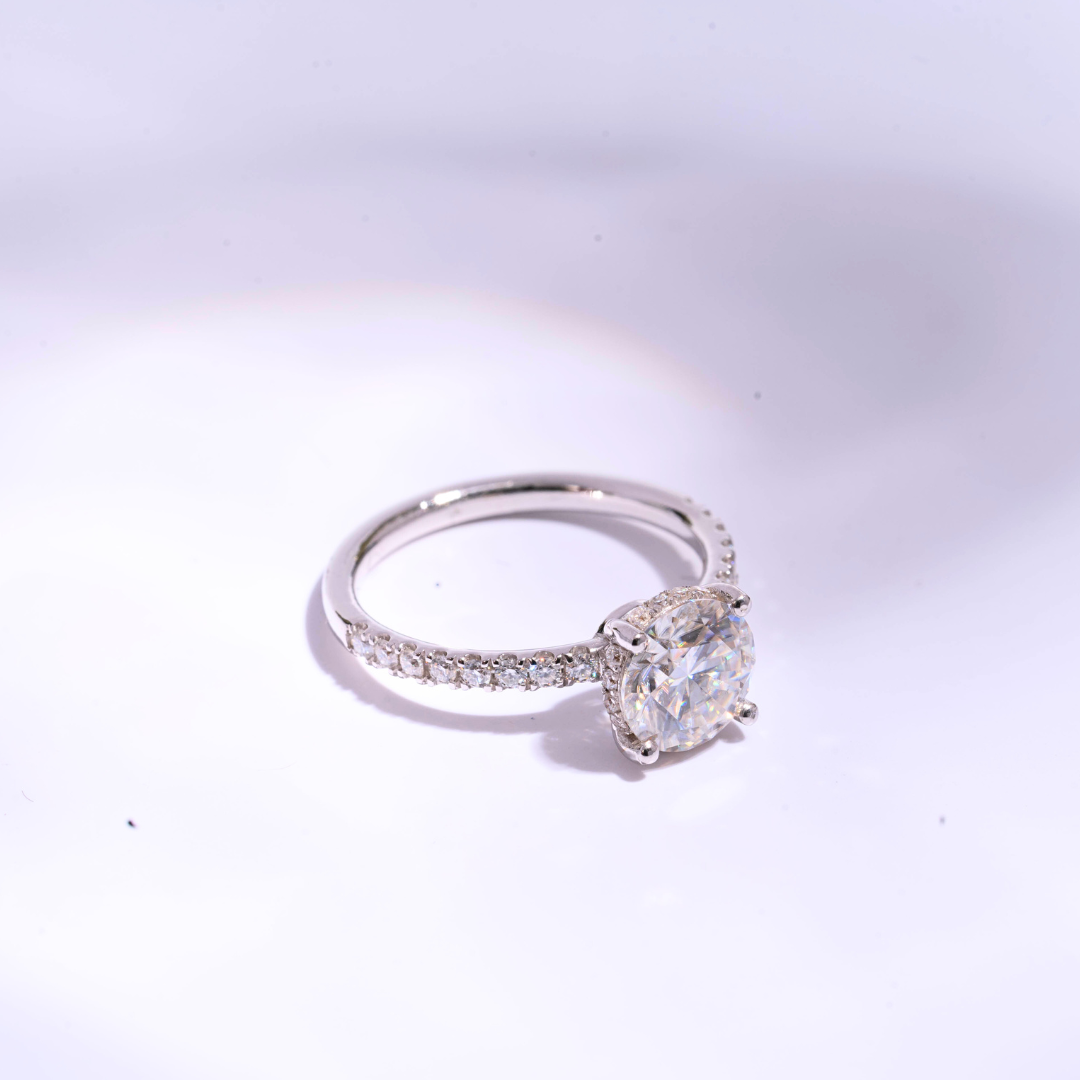 Lab Diamonds vs Moissanite vs Natural Diamonds: Expert Answers to Your Top Questions