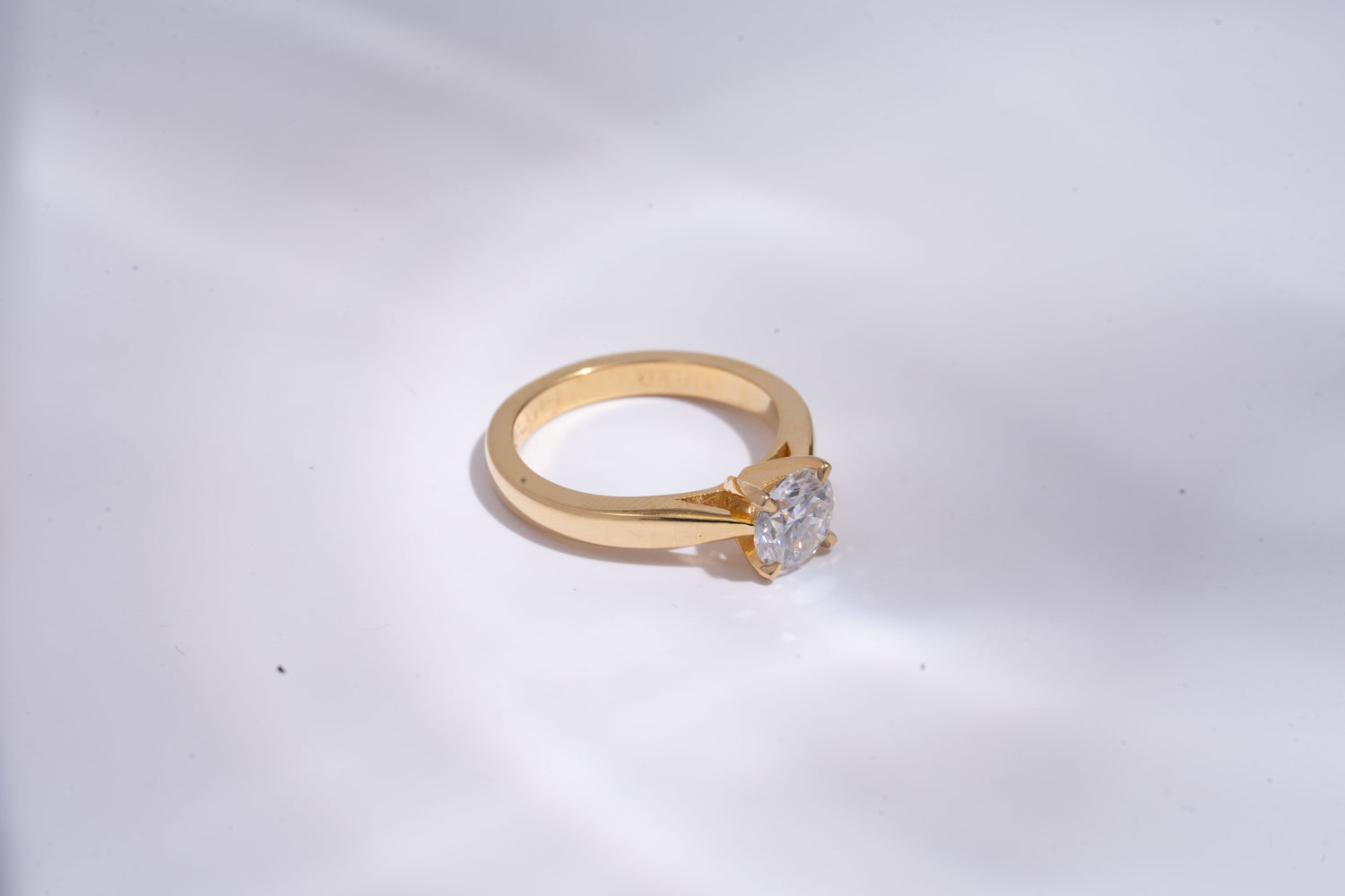 solitaire diamond ring