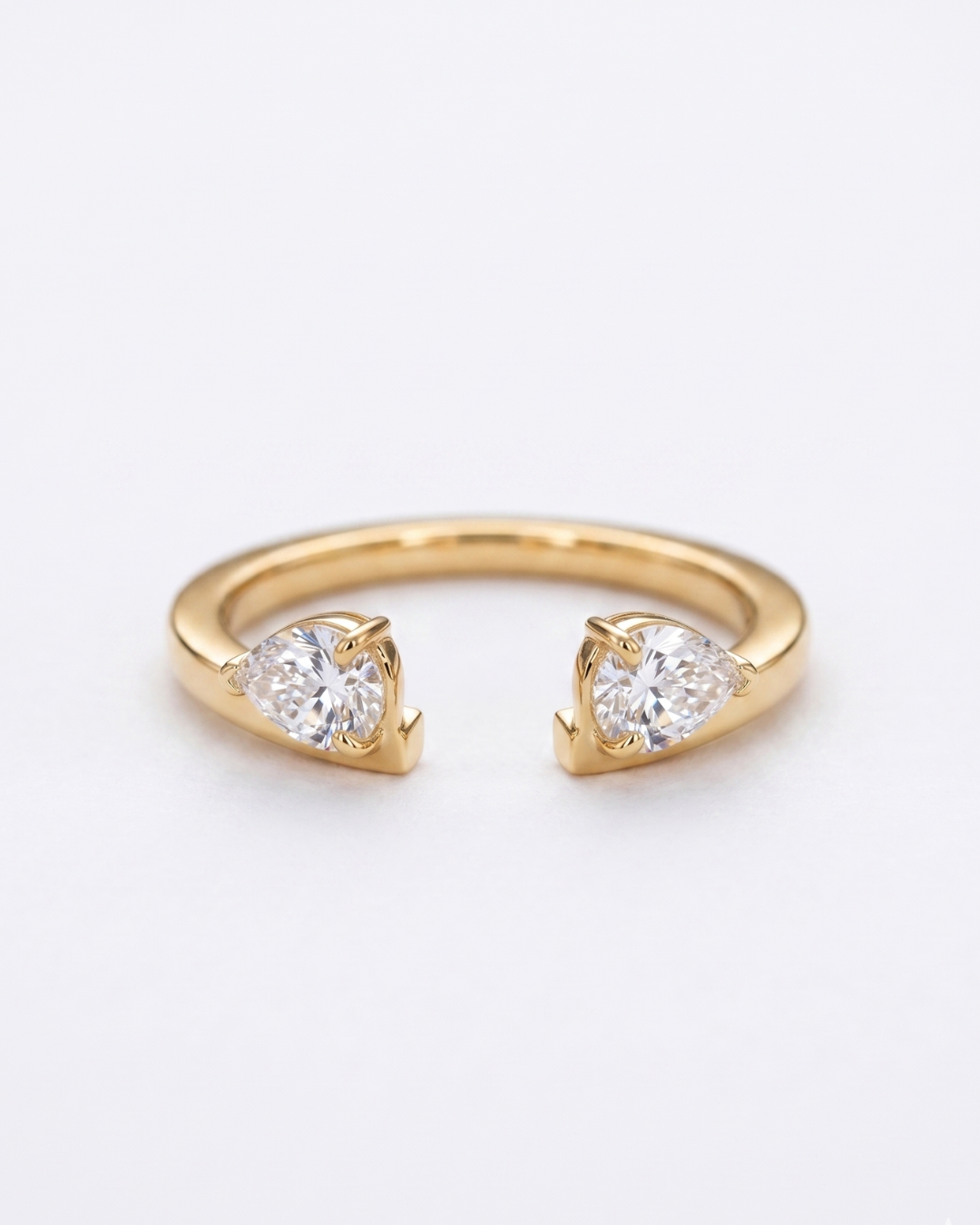 Versa Pear Open Setting Band 1 CT by Vai Ra