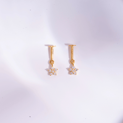 Flower Bugadi - in Diamond and Moissanite by Vai Ra