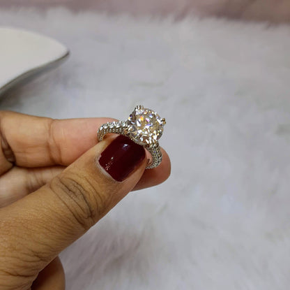 The Diva (6.82 CT)