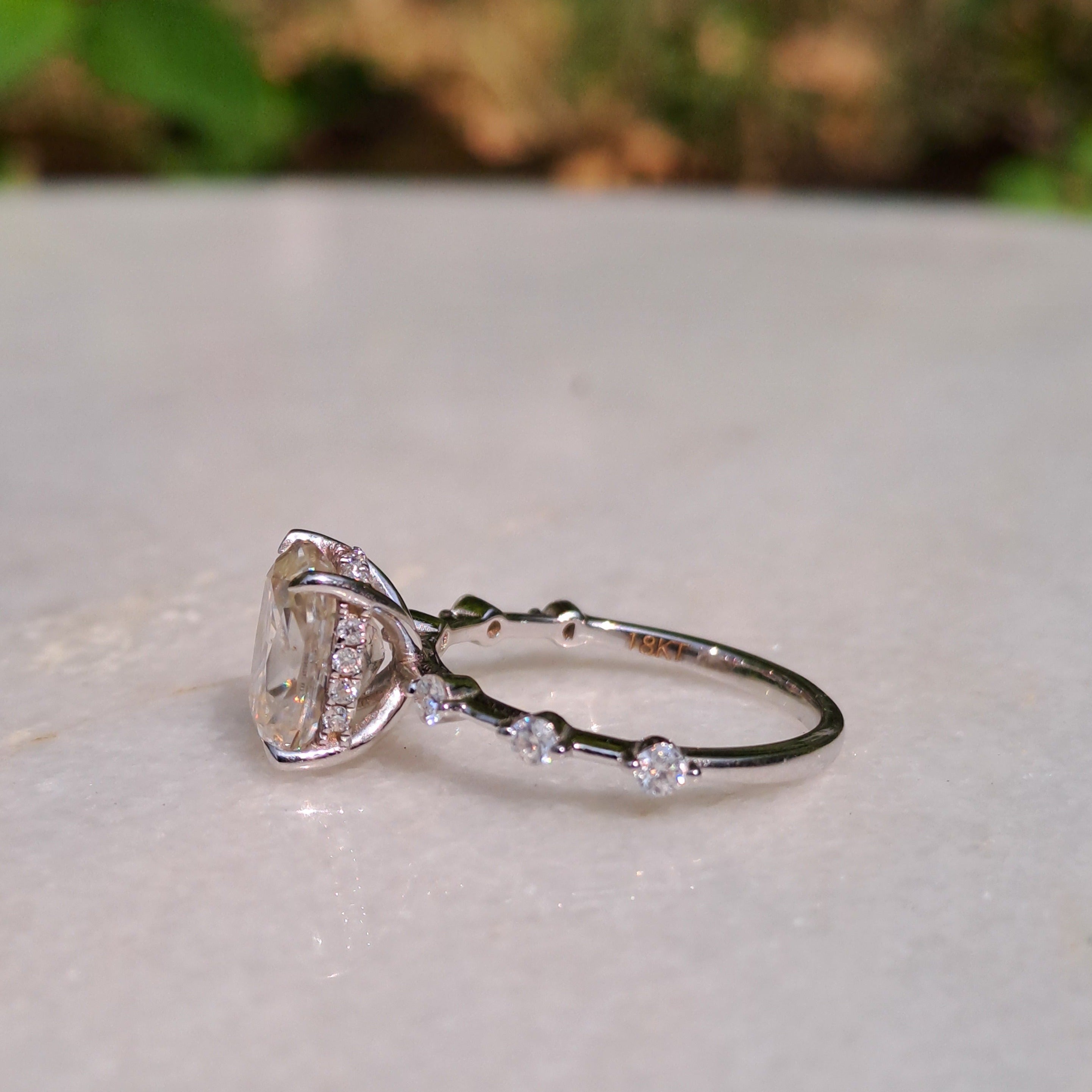 Vai Ra - Gold and Moissanite Solitaire Radiant Ring
