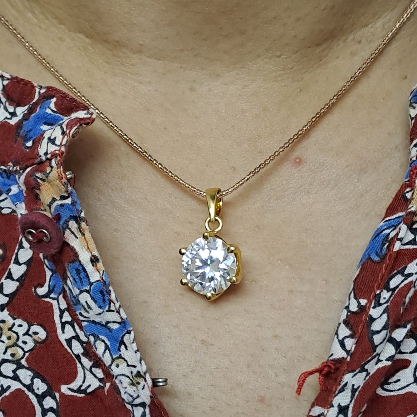 Glorious Tulip Moissanite Pendant (8 CT)