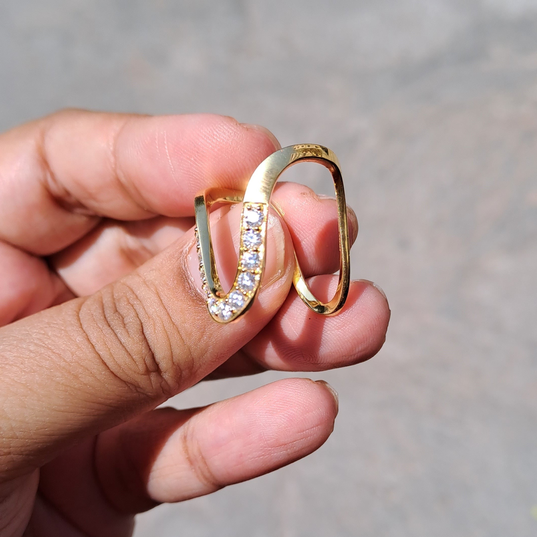 Laxmidas Jewellers - Vadungila - V shaped ring worn by bunt married women  in mangalore, it is also called India Vanki ring. Echoing the rich culture  and traditional values they represent, these