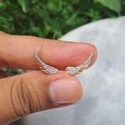 Pari Earrings (0.6 CT)