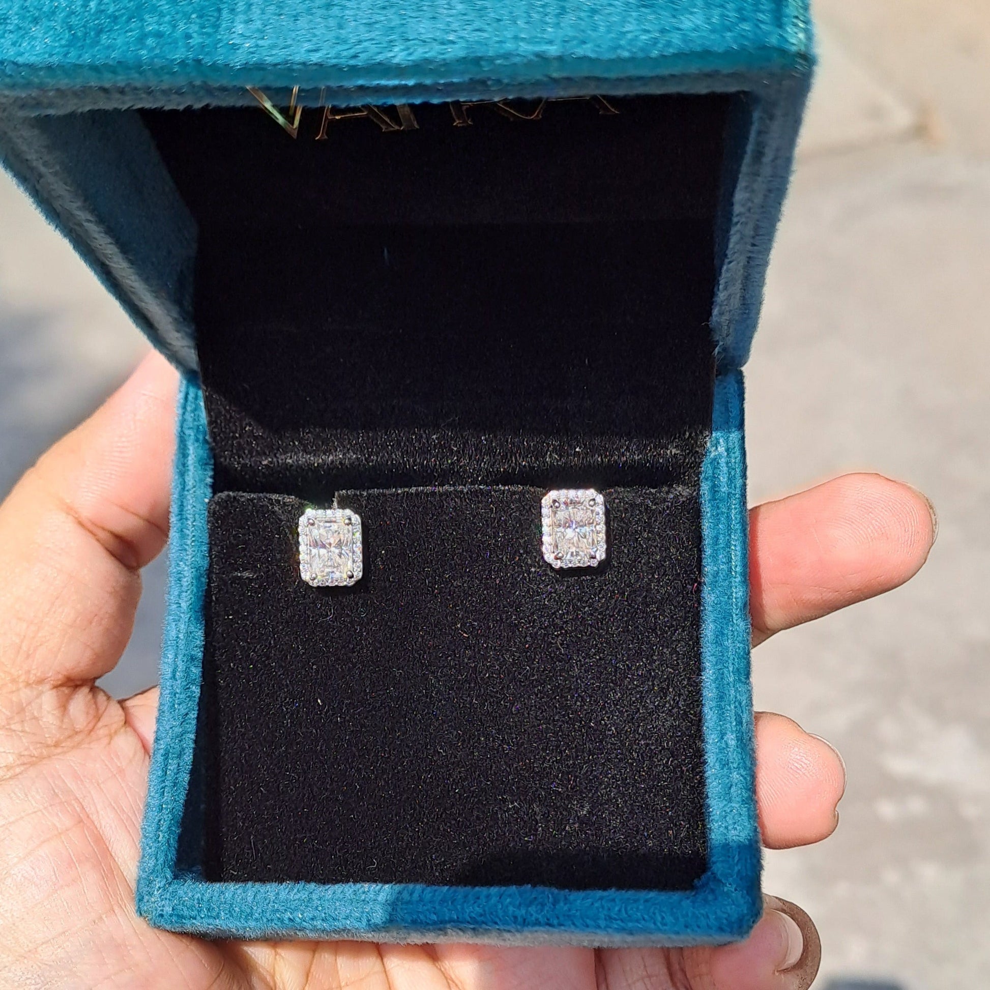 Moissanite Diamond Earring